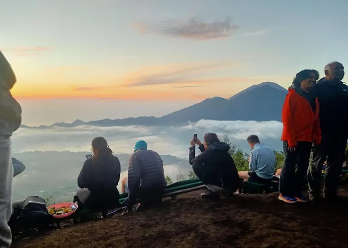 Above The Clouds Camp ラグジュアリーテント Kintamani